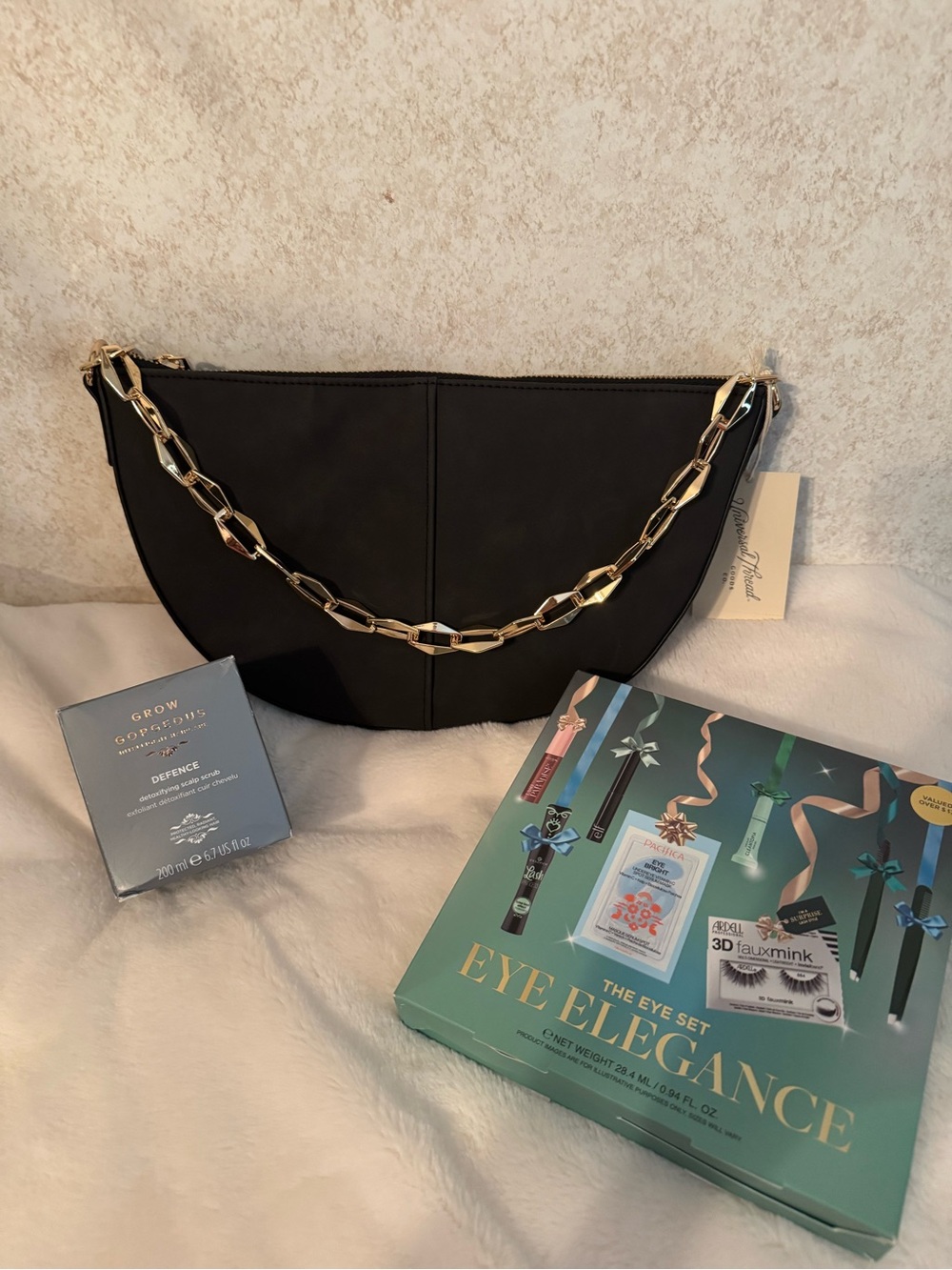 Universal Thread Black Half-Moon Shoulder Bag with Gold Chain Bundle